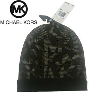NWT Michael Kors Winter Beanie Hat MK Logo